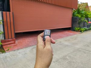 Garage Door being opened with electric remote